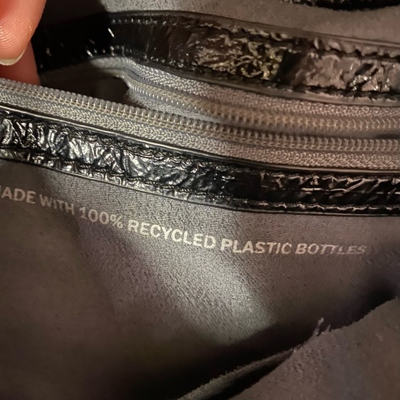 Matt & Nat crinkle vegan leather hobo shoulder bag - Picture 8 of 11